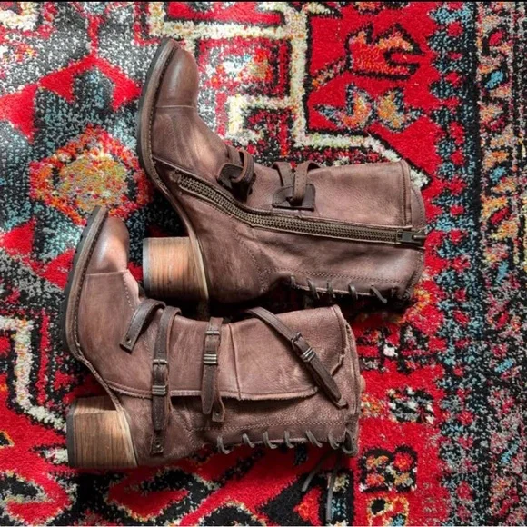 Freebird Dark Brown Lace-Up Boots - Picture 2 of 4